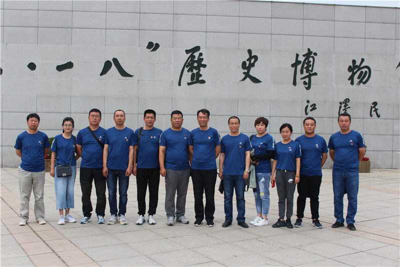 紀(jì)念中國(guó)共產(chǎn)黨建黨98周年黨員活動(dòng)